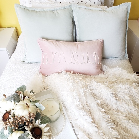 NEW 2 Sets of Pier 1 Mint Green Decor Pillows - Picture 6 of 8